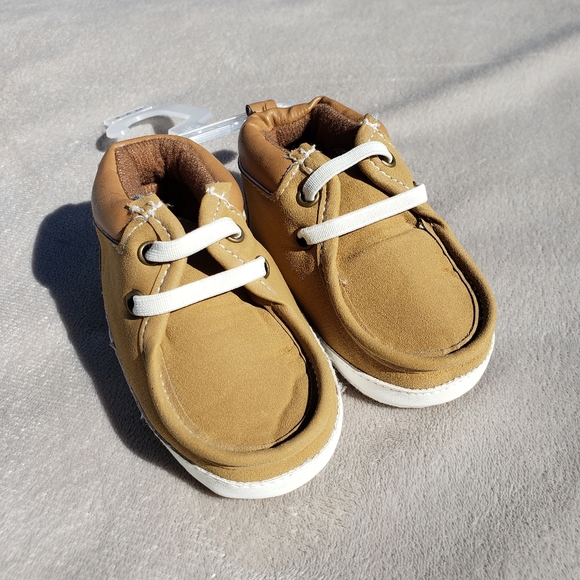 Boat Shoes - Picture 1 of 3